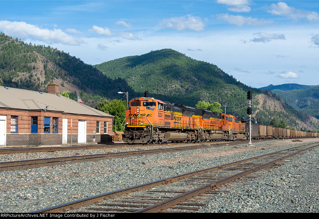 BNSF 9224